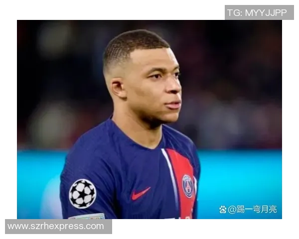 金发辫子足球明星的传奇人生与场上风采揭秘